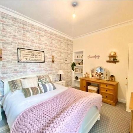Entire, Main Door, Pet Friendly, Home Away From Home, East Ayrshire Newmilns المظهر الخارجي الصورة