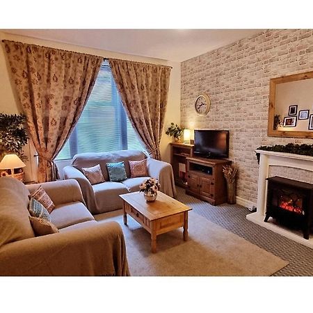 Entire, Main Door, Pet Friendly, Home Away From Home, East Ayrshire Newmilns المظهر الخارجي الصورة