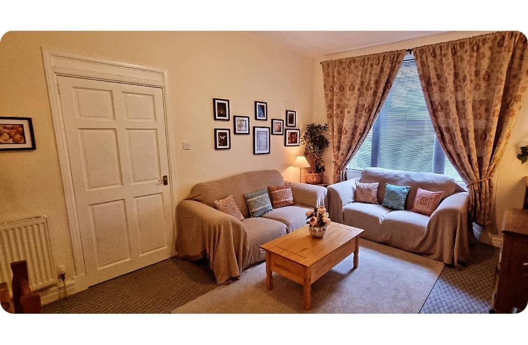 Entire, Main Door, Pet Friendly, Home Away From Home, East Ayrshire Newmilns المظهر الخارجي الصورة